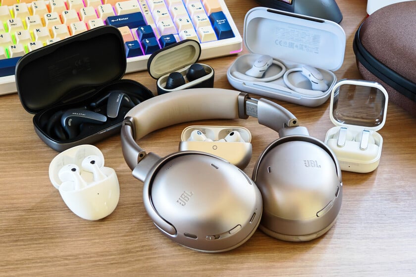 He terminado usando tres auriculares distintos en mi día a día. El director global de JBL me ha explicado que no estoy loco